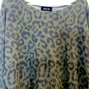 super super soft and cute well made top from fab’rik
